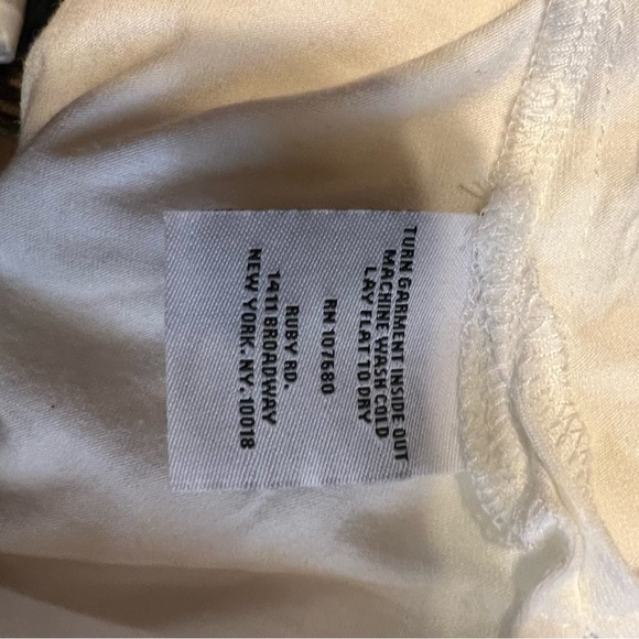 Large  Ruby Rd.  Top - Picture 4 of 4